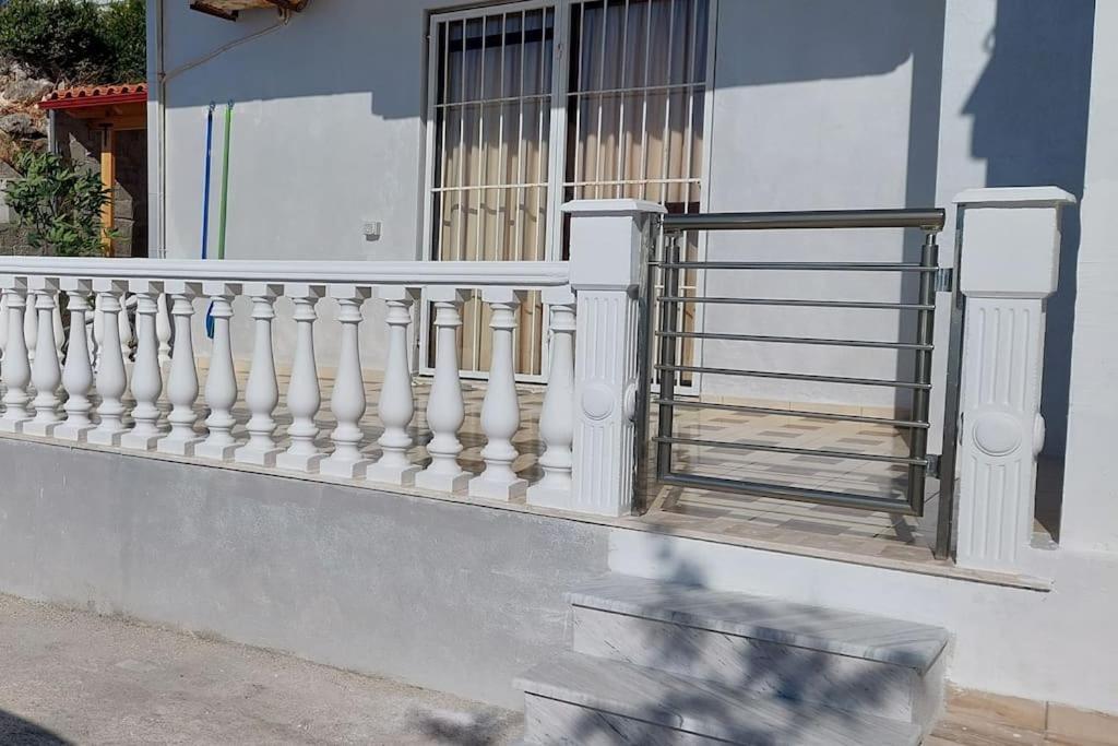 Apartment Tinka In Saranda Εξωτερικό φωτογραφία