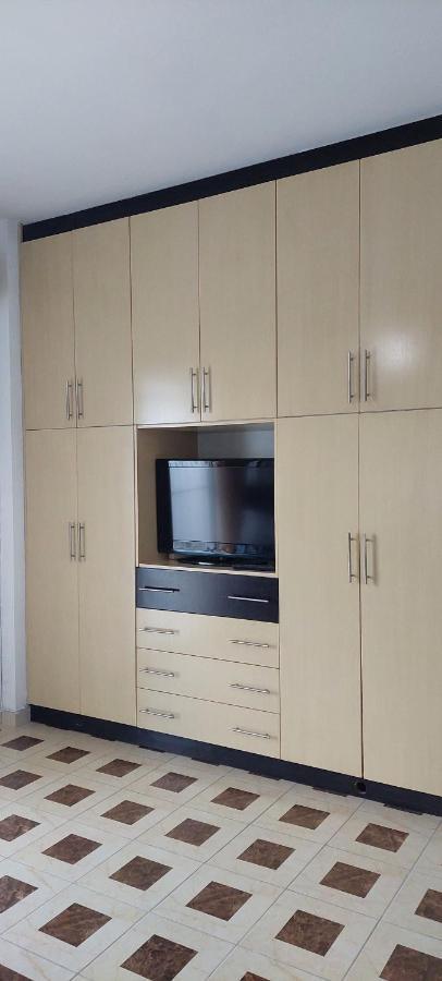 Apartment Tinka In Saranda Εξωτερικό φωτογραφία